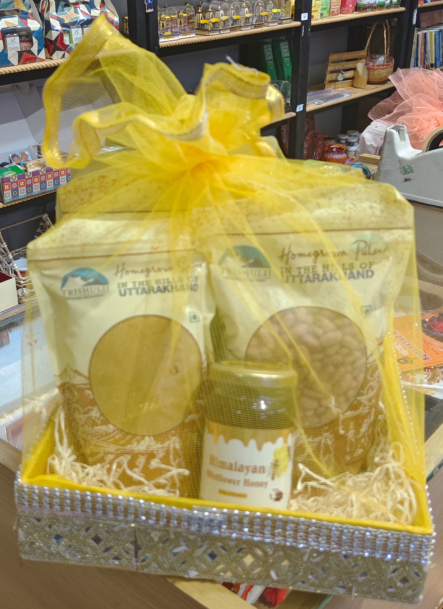 Trishulii Premium Gift pack